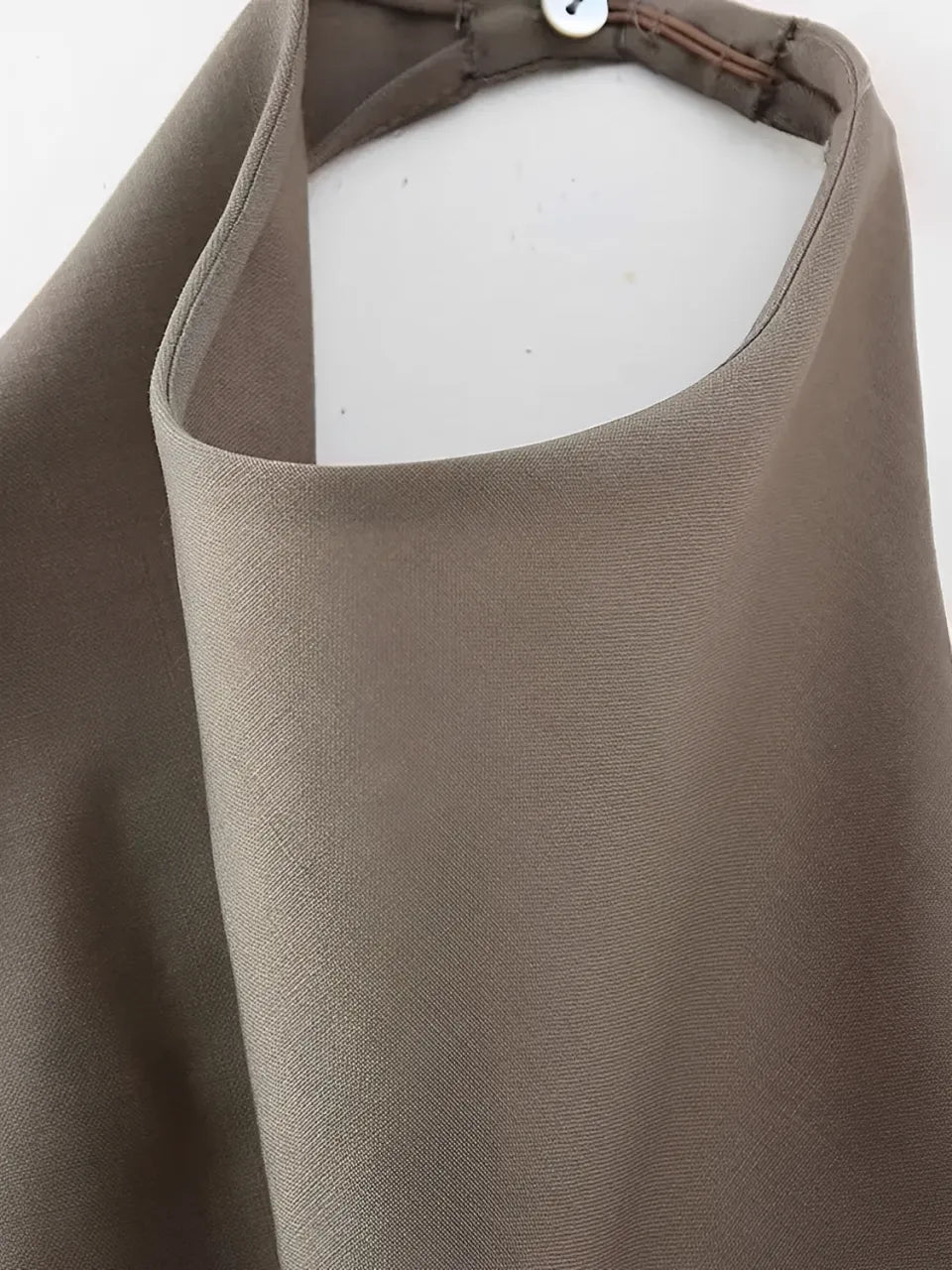 Conjunto Feminino com Blusa Frente Única e Calça Reta Ajustável - Gaia