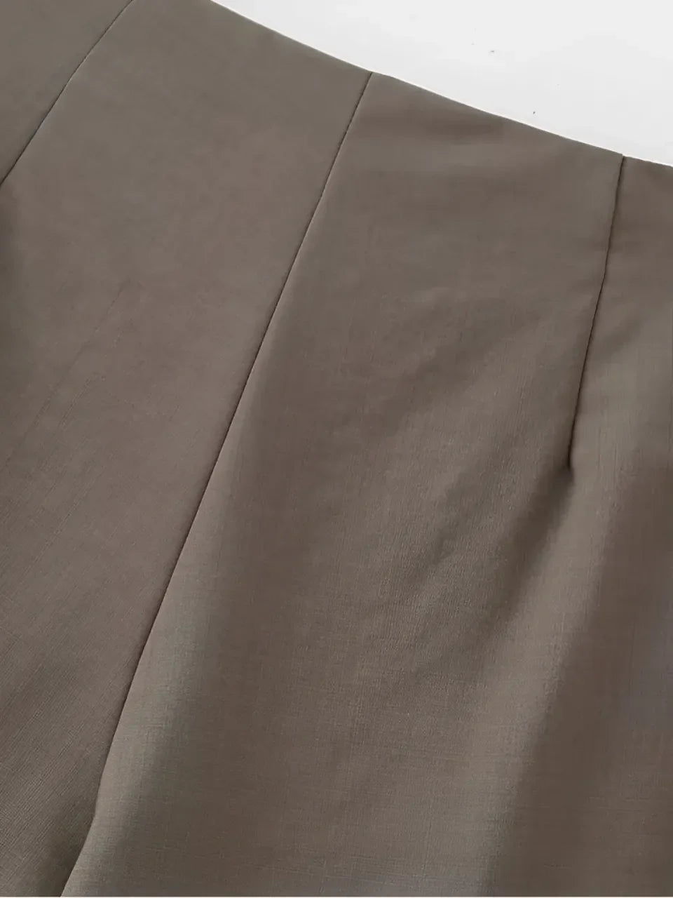 Conjunto Feminino com Blusa Frente Única e Calça Reta Ajustável - Gaia