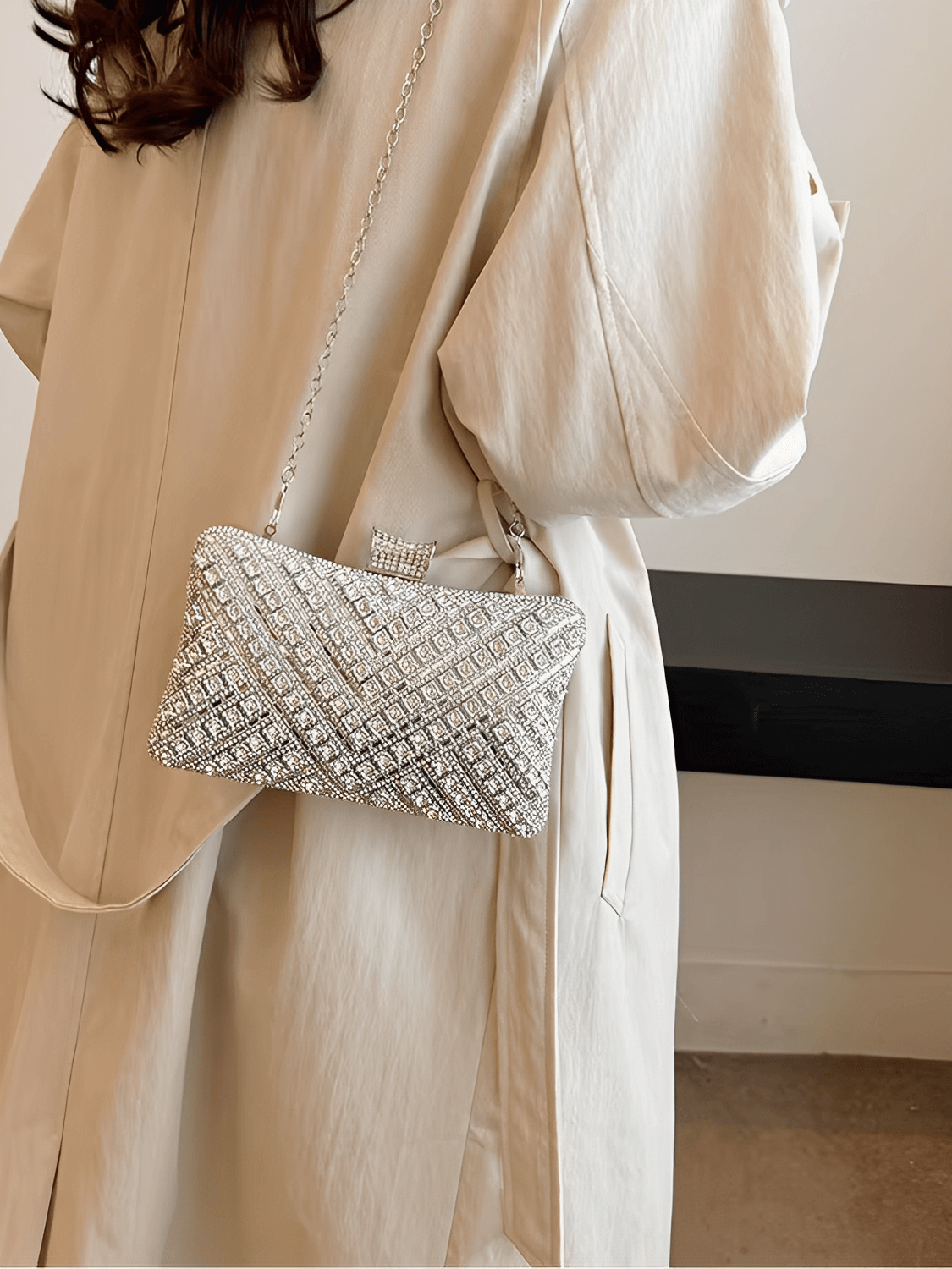 Bolsa Feminina Clutch Com Cristais e Alças Removíveis para Festa – Nayra