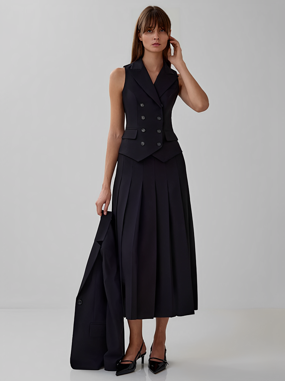Conjunto Feminino de Alfaiataria com Colete Clássico e Saia Midi Plissada - Lizandra