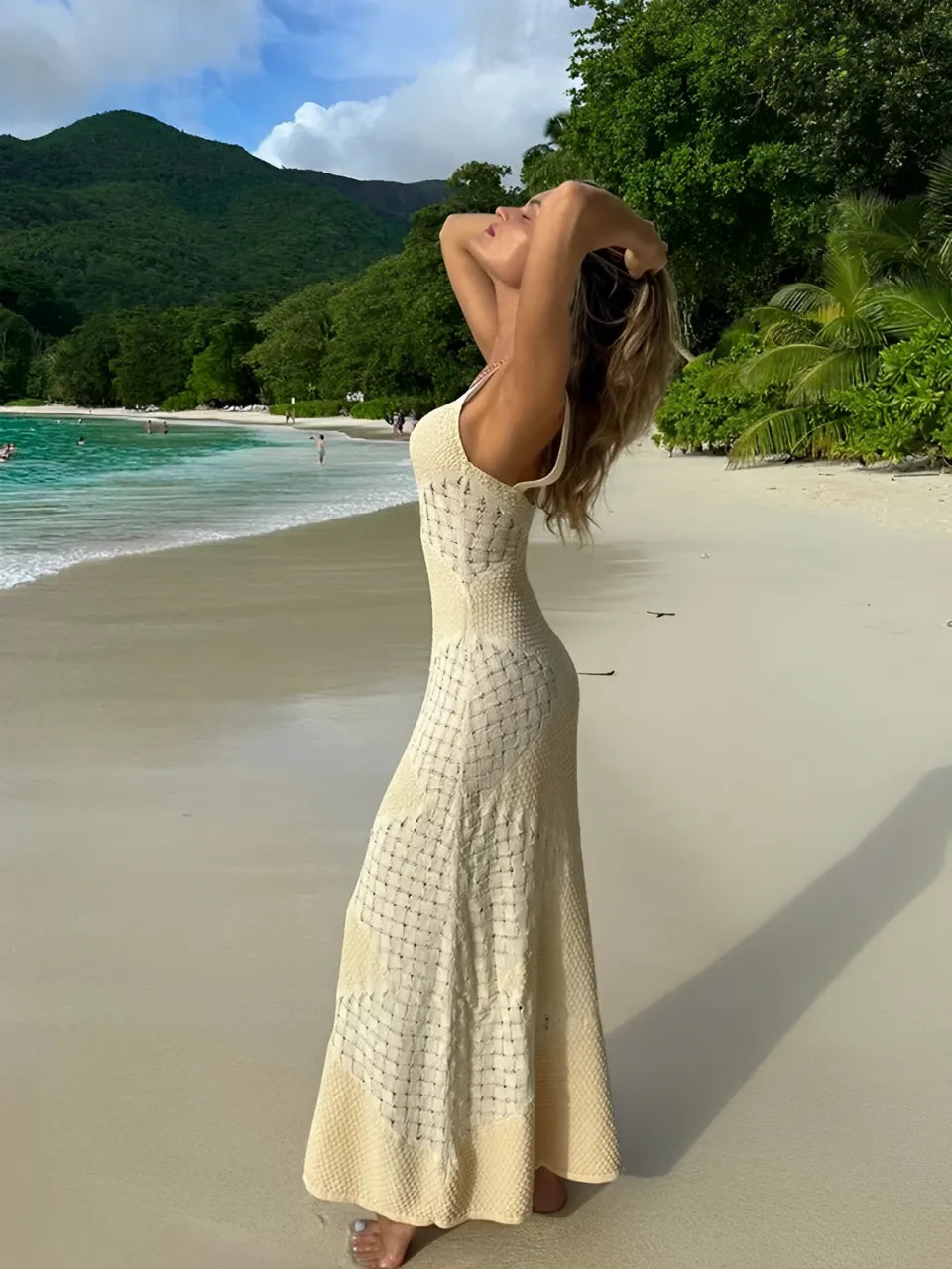 Vestido Feminino Longo Serena – Tricô Vazado com Alças Finas | Moda Verão Elegante
