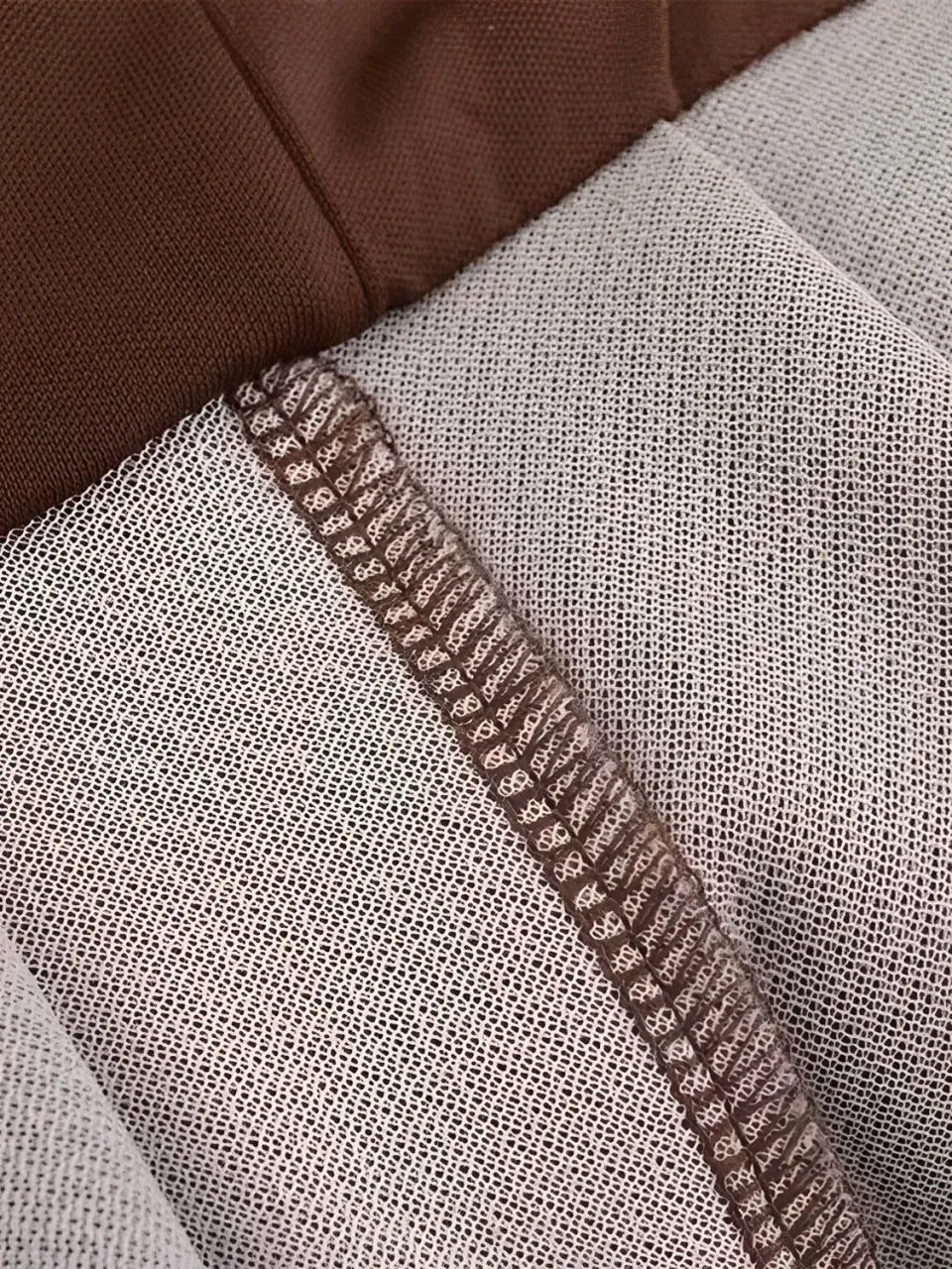 Vestido Feminino Curto com Decote Redondo e Barra Plissada - Melissa