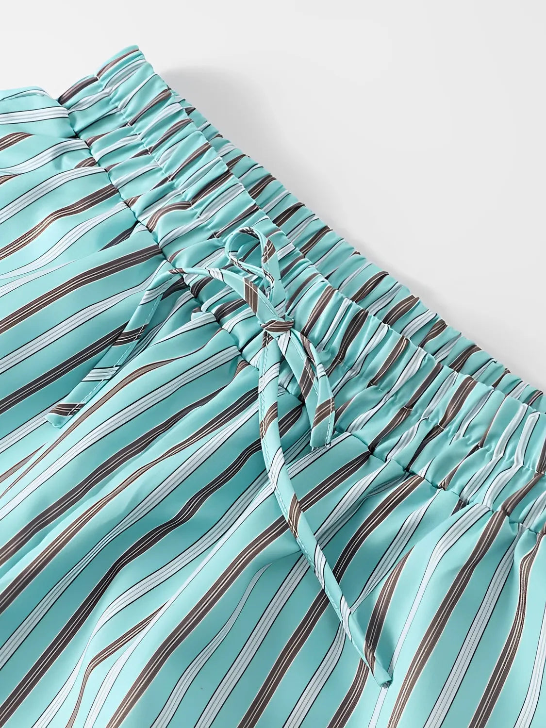 Conjunto Feminino em Tecido Leve com Blusa de Fechamento Frontal e Calça Ajustável - Stephanie