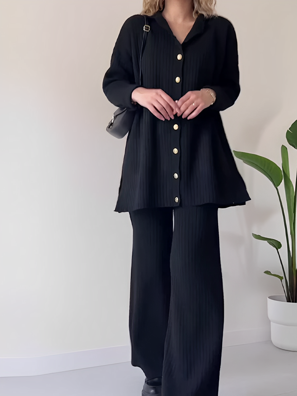 Conjunto Feminino Madeleine – Tricô Canelado com Camisa Alongada e Calça Reta Elegante