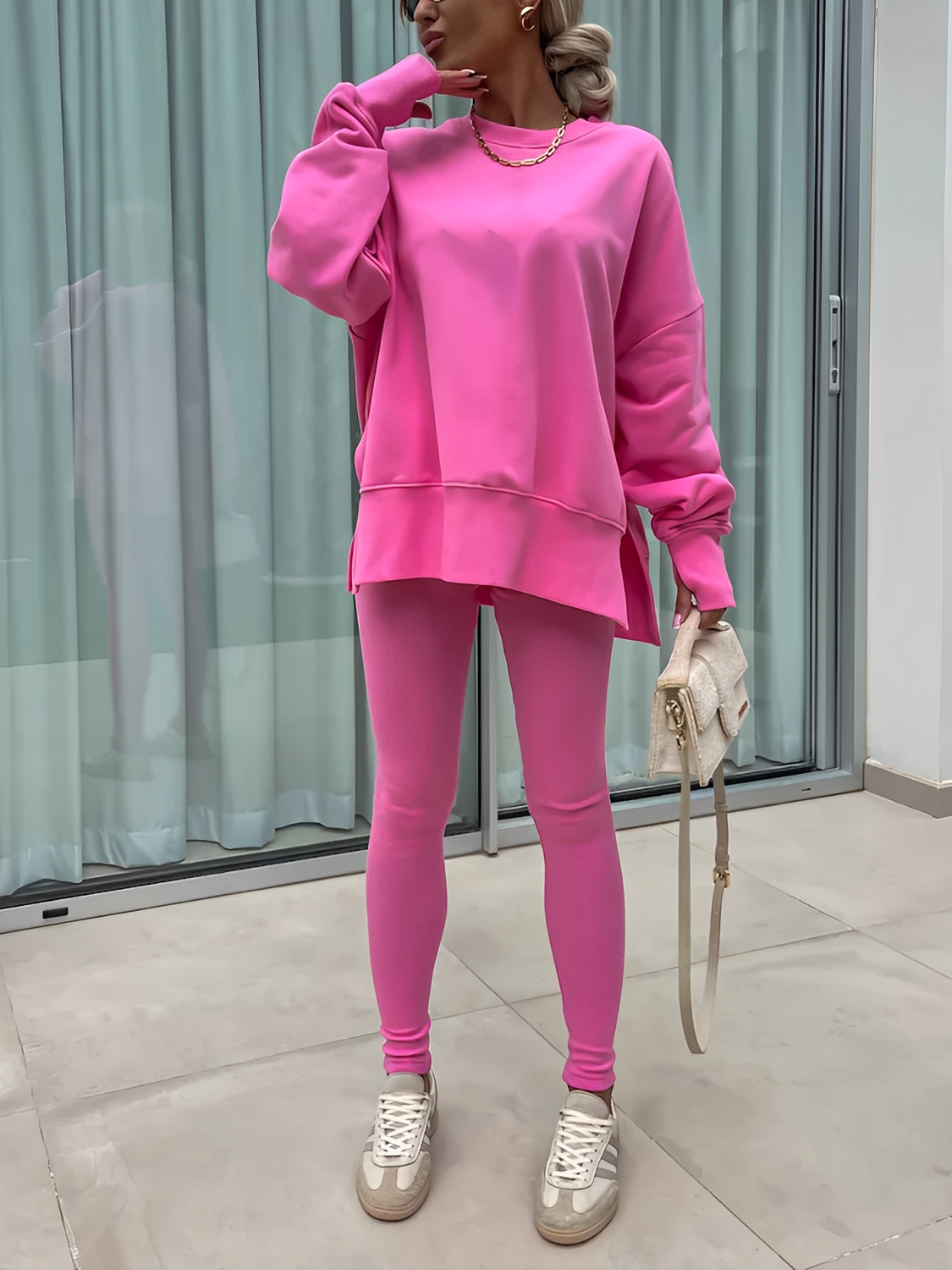 Conjunto Feminino de Moletom Oversized com Suéter Mullet e Calça Legging– Nayra