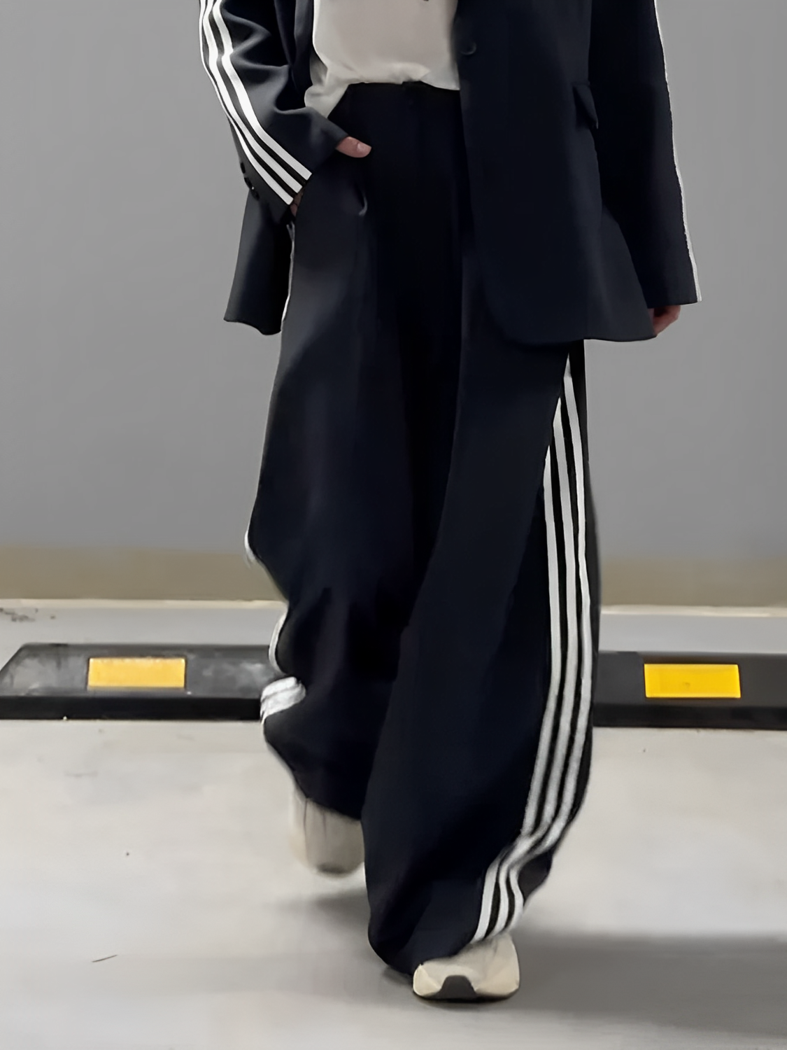 Conjunto Feminino Claire – Blazer Oversized e Calça Pantalona com Listras | Moda Casual Chic