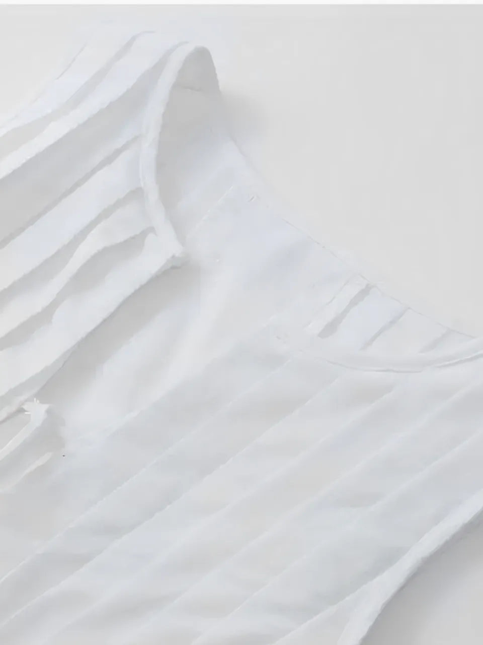 Conjunto Feminino com Blusa Amarração Frontal Plissada e Saia Longa com Zíper - Evie