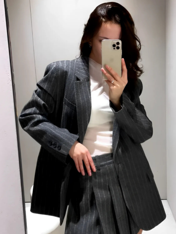 Blazer Feminino Oversized Riscas de Giz com Botões - Francine