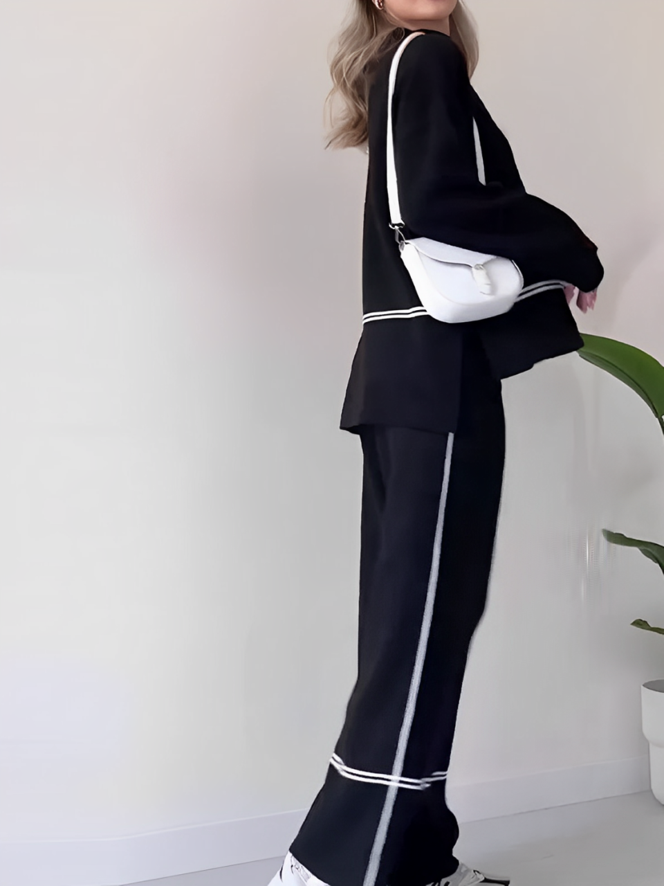 Conjunto Feminino Élise – Tricô com Suéter Mullet Gola Alta e Calça Cintura Alta Confortável