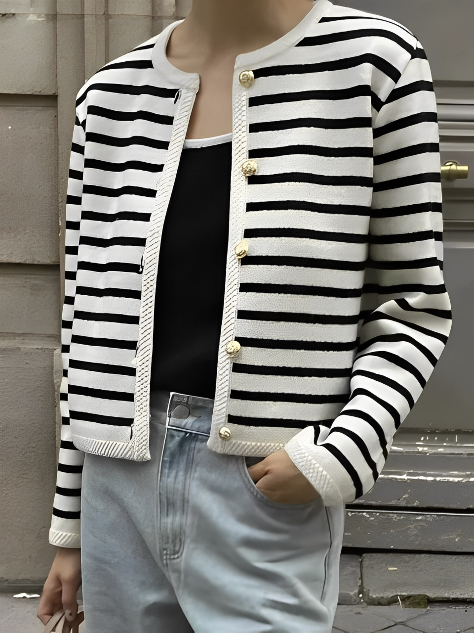 Conjunto Feminino Listrado de Cardigan com Botões e Shorts - Caroline