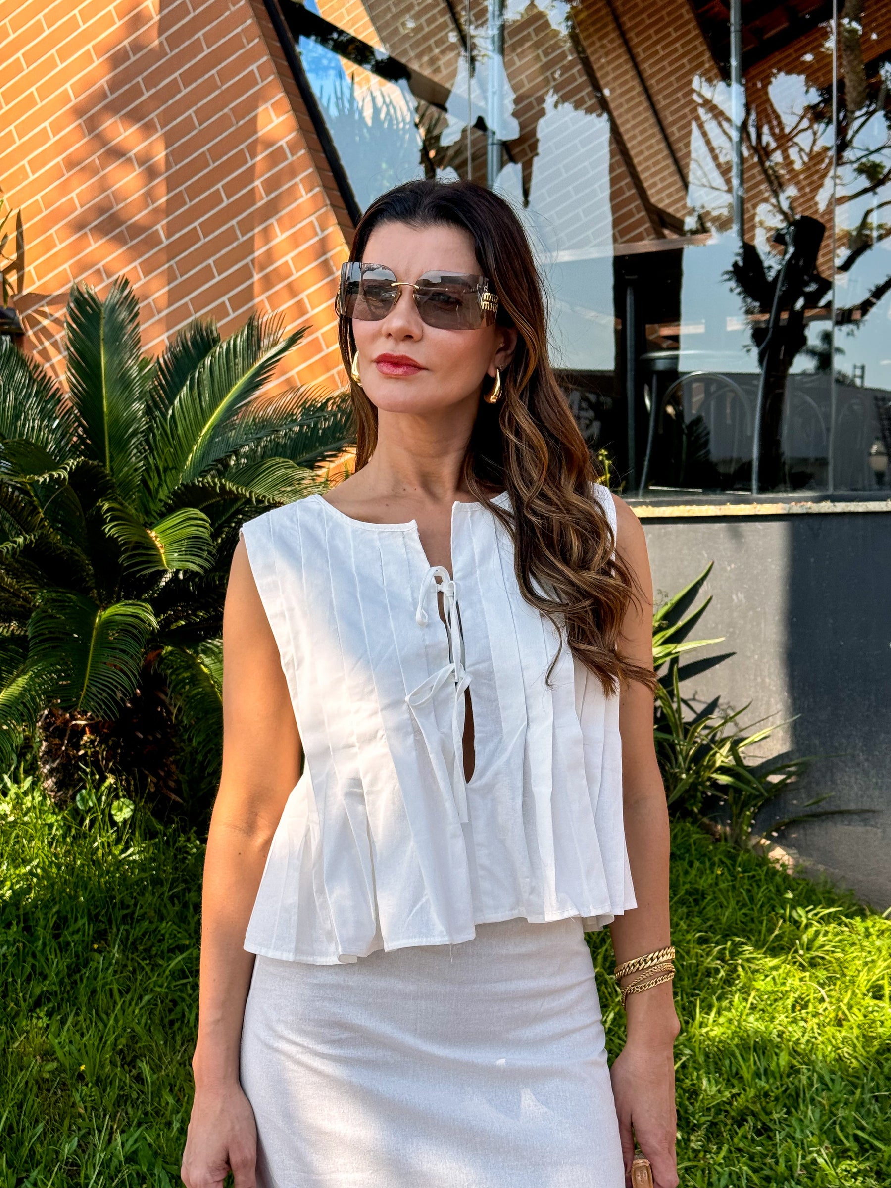 Conjunto Feminino com Blusa Amarração Frontal Plissada e Saia Longa com Zíper - Evie