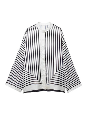 Camisa Feminina Bata Listrada com Manga Flare - Giulia