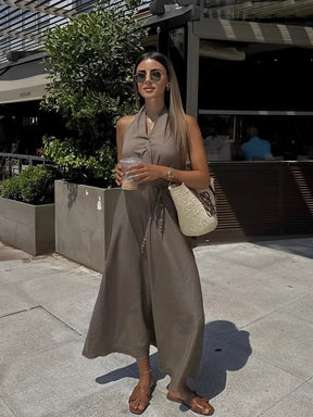 Vestido Feminino Midi com Decote em V e Costas Abertas - Stella