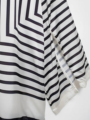 Camisa Feminina Bata Listrada com Manga Flare - Giulia