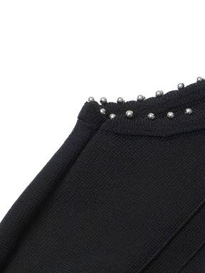 Vestido Feminino Midi Elegante com Gola Alta e Bordados em Pedraria - Penelope