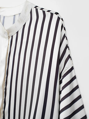 Camisa Feminina Bata Listrada com Manga Flare - Giulia