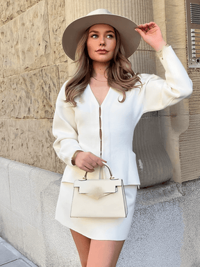 Conjunto Feminino de Tricô com Suéter Gola V e Saia Reta com Cintura Elástica - Viviene