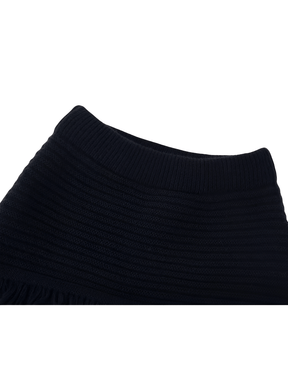 Conjunto Feminino em Tricô com Blusa Manga Longa com Fechamento em Botões e Saia Cintura Alta com Franjas - Monique