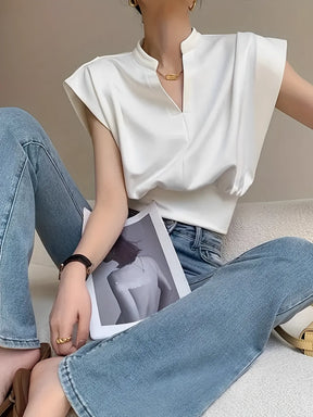 Blusa Feminina Básica com Gola Padre e Decote em V - Veronica