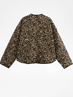 Casaco Feminino Acolchoado com Estampa Animal Print Bolsos e Fechamento em Botão de Pressão - Pabline