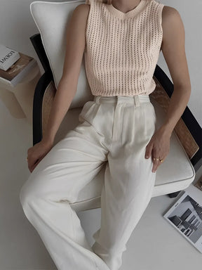 Blusa Feminina Regata Vintage com Detalhes Vazados - Malie