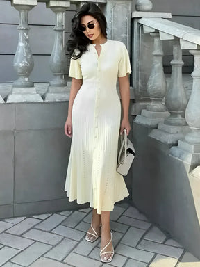 Vestido Feminino Tricô Midi Manga Curta com Abertura de Botões - Charlotte