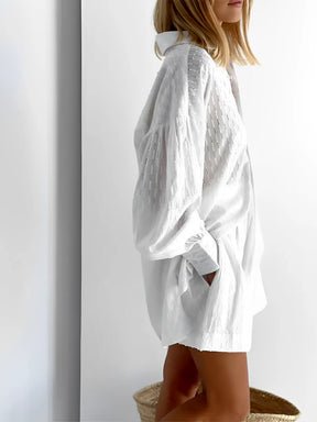 Conjunto Feminino de Camisa Laise de Mangas Longas e Shorts Cintura Alta Texturizado - Cate