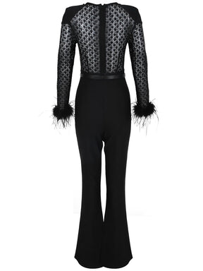 Macacão Feminino de Renda com Lantejoulas Ombreira e Punhos de Plumas e Calça Flare de Veludo - Noir