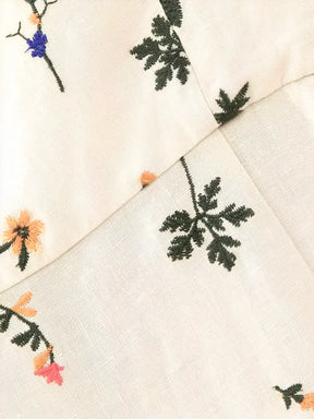 Vestido Feminino Midi de Linho com Estampa Floral e Amarração nas Costas - Malu