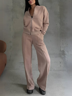 Conjunto Feminino com Jaqueta de Zíper e Calça Reta com Bolsos - Bruna