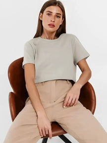 Blusa Feminina Básica de Algodão Manga Curta Decote Redondo - Cibele