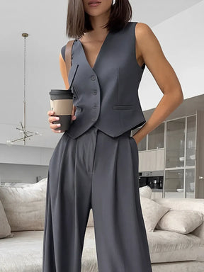 Conjunto Feminino de Alfaiataria com Colete e Calça - Rubia