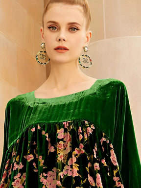 Vestido Feminino de Veludo Floral com Decote Quadrado e Mangas Longas - Theodora