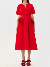 Vestido Feminino Midi Elegante com Aplique de Flor Cinto e Decote em V - Matilda
