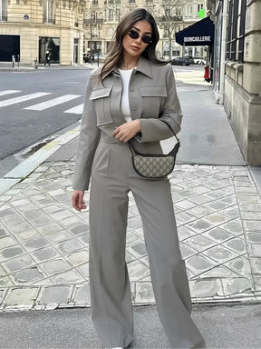 Conjunto Feminino Alfaiataria com Jaqueta Bomber e Calça de Cintura Alta Pantalona - Emily