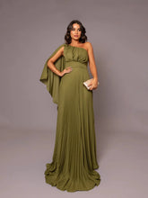 Vestido Feminino Longo de Festa com Capa no Ombro e Saia Plissada - Gabriella