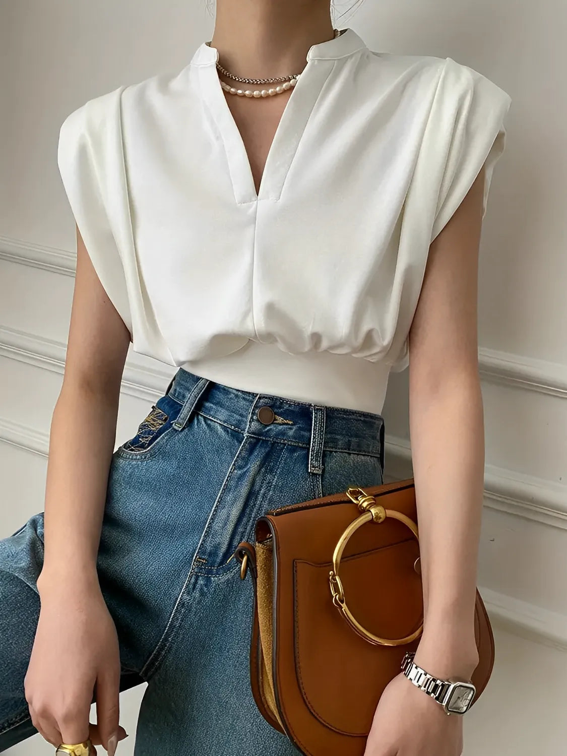 Blusa Feminina Básica com Gola Padre e Decote em V - Veronica