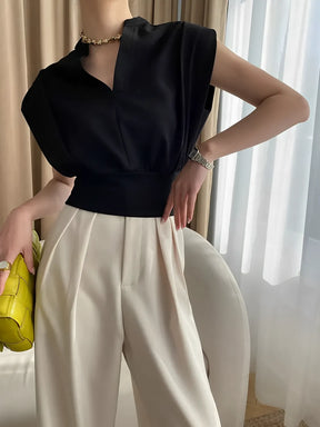 Blusa Feminina Básica com Gola Padre e Decote em V - Veronica
