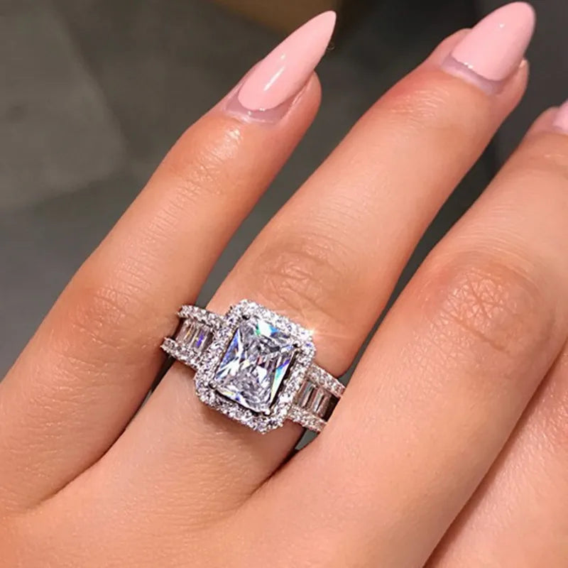 Anel Cravejado Moissanite Luxe