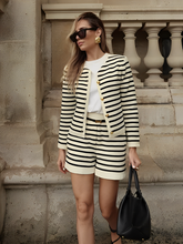 Conjunto Feminino Listrado de Cardigan com Botões e Shorts - Caroline