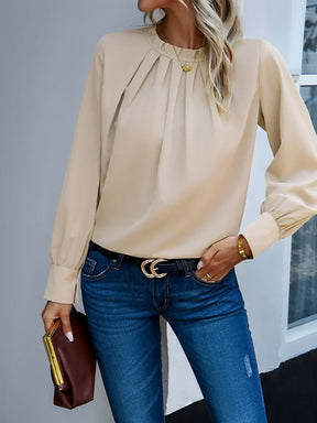 Camisa Feminina Franzida com Gola Redonda e Mangas Longas - Angelina