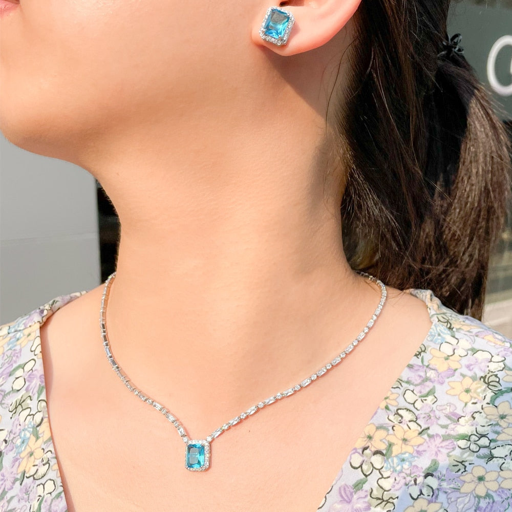 Conjunto Colar e Brinco Delicado com Zircônia Azul