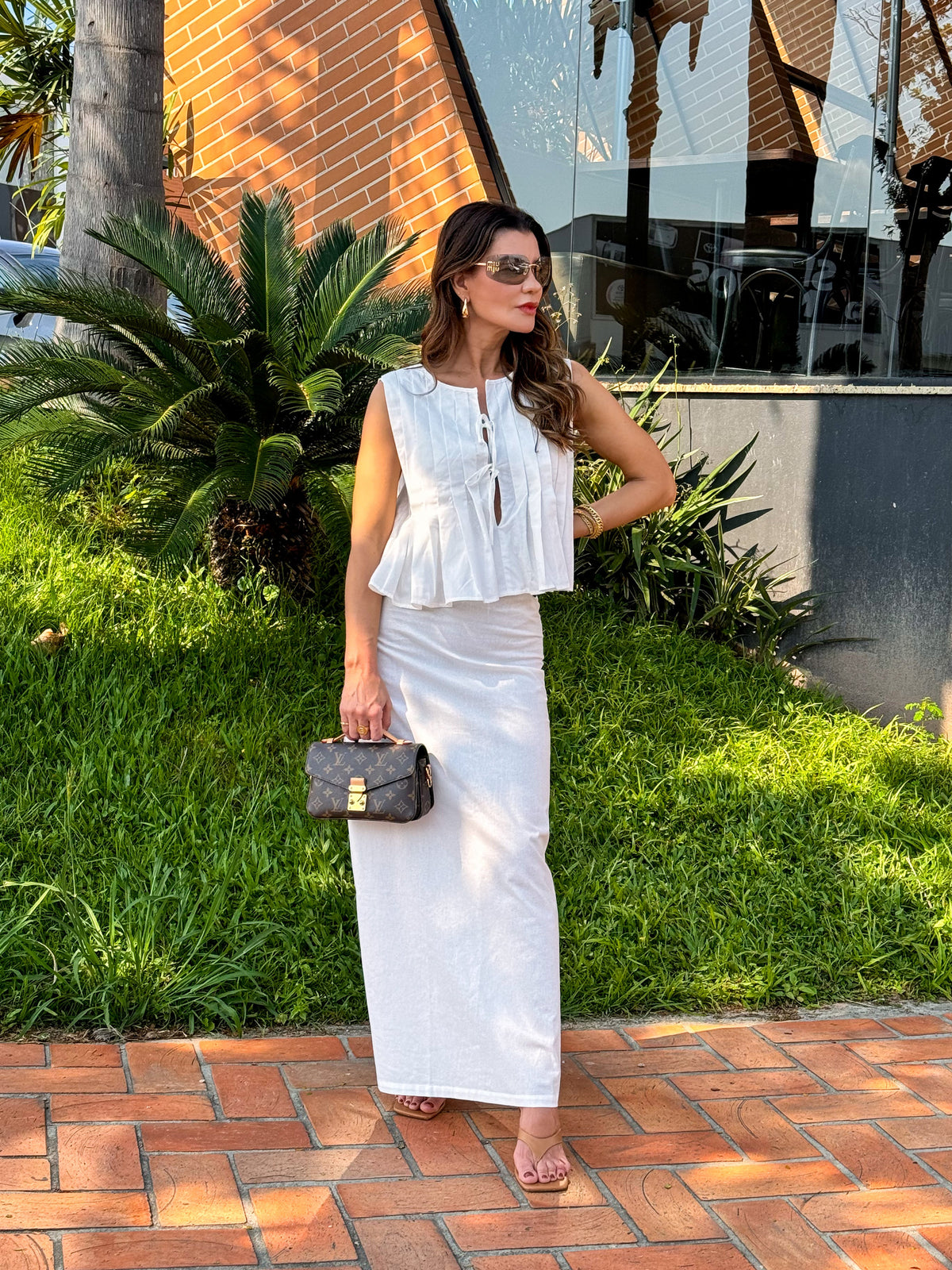 Conjunto Feminino com Blusa Amarração Frontal Plissada e Saia Longa com Zíper - Evie