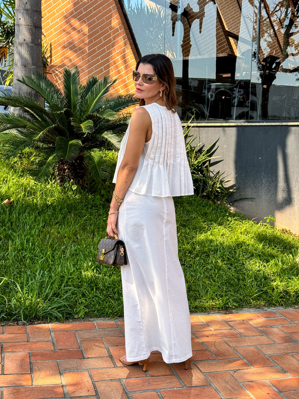 Conjunto Feminino com Blusa Amarração Frontal Plissada e Saia Longa com Zíper - Evie