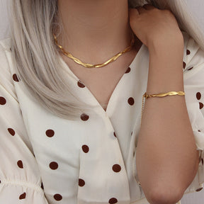 Conjunto Trançado Colar e Pulseira Banhados a Ouro 18k